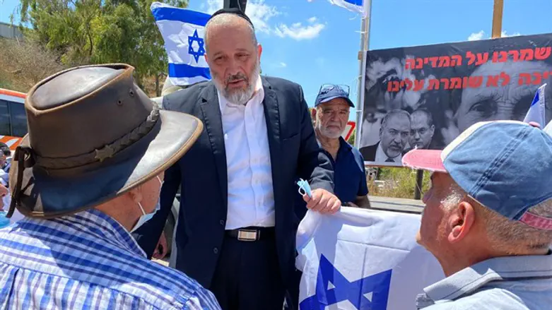 דרעי עם החקלאים