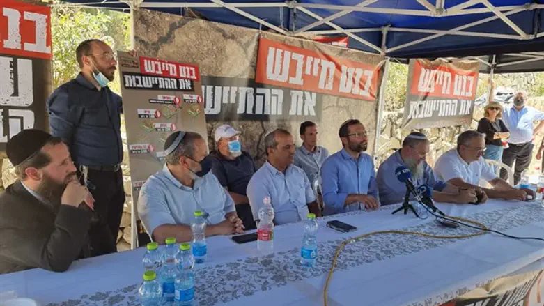 מאהל המחאה של מועצת בנימין