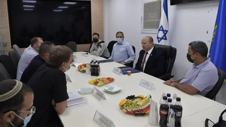 בנט עם ראשי הרשויות בדרום