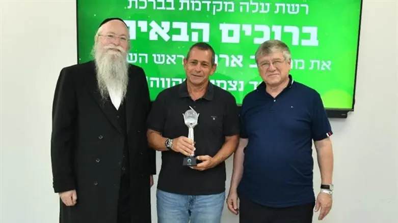 מימין: שיף,ארגמן ומרמורשטיין