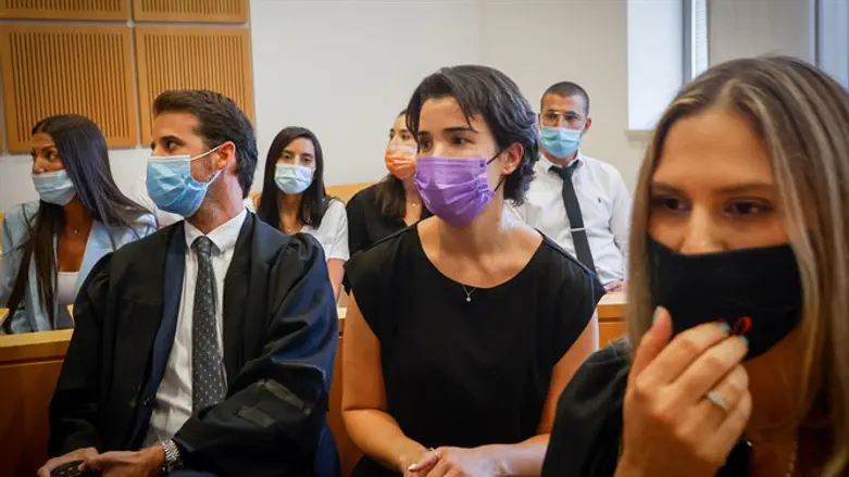 שירה איסקוב בבית המשפט