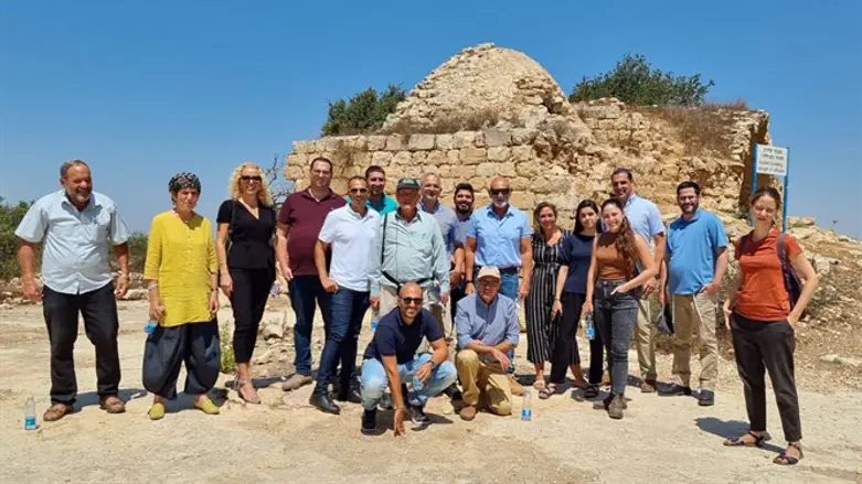 "זכינו ליהנות מעבודתו המסורה והמקצועית של אלנתן"