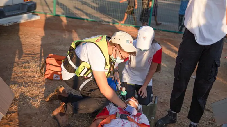 נוער מד"א במהלך הקורסים