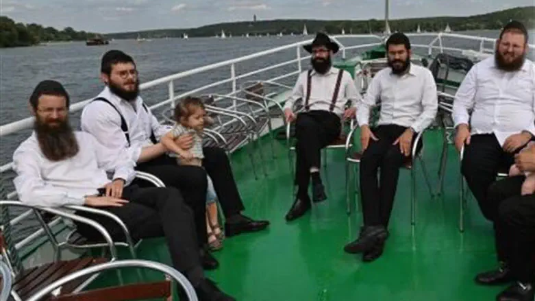 החסידים במהלך ההפלגה