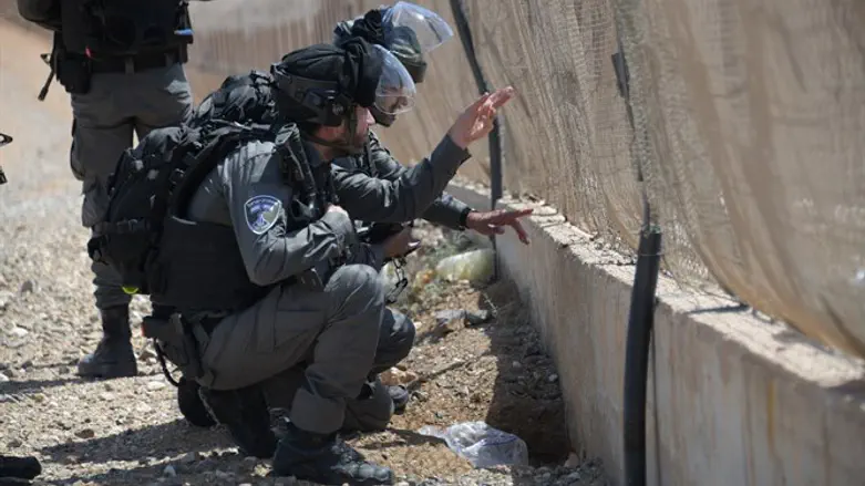 חיפושים אחרי האסירים