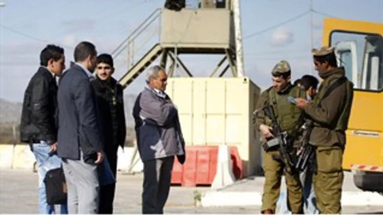 צומת תפוח. ארכיון