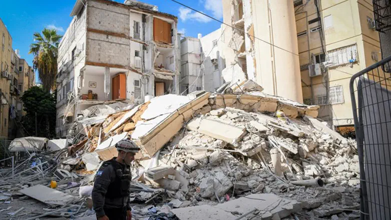 הבניין שקרס בחולון