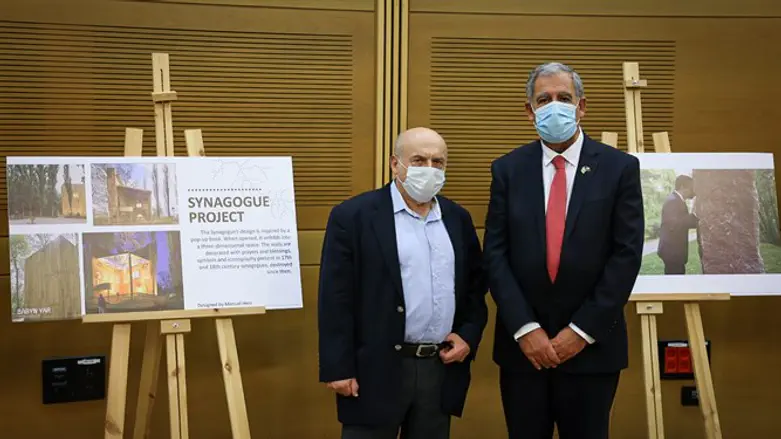 At the Knesset meeting