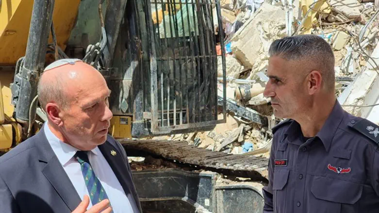 מבקר המדינה בזירת הקריסה