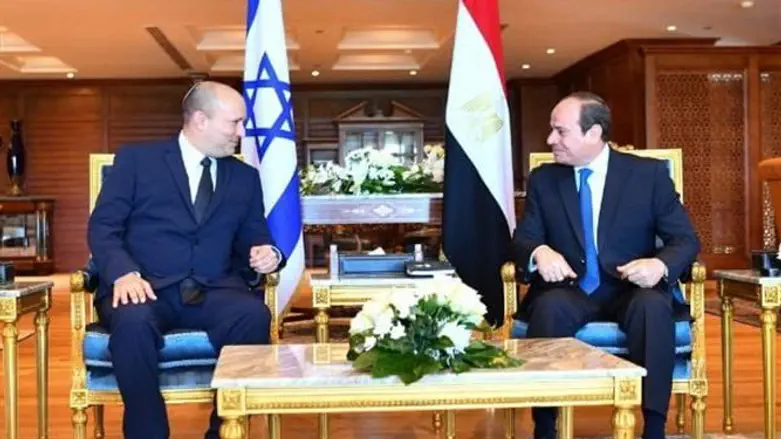 Naftali Bennett and Abdel Fattah Al-Sisi