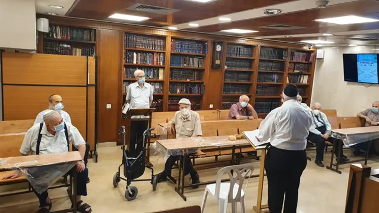 Kolel program for the elderly