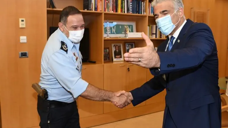 לפיד ושבתאי