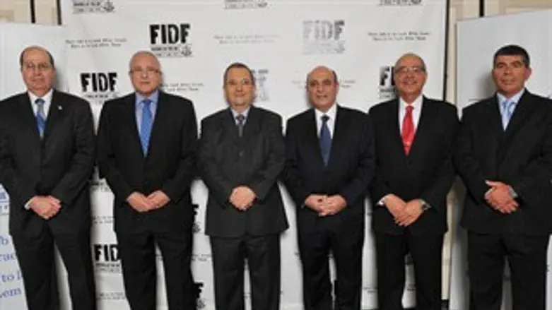 שישה רמטכ"לים יחד