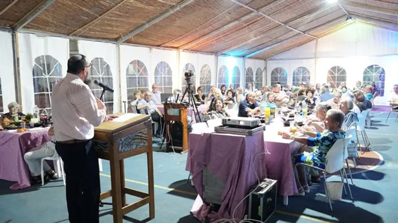 Sukkah of Emunah children's home