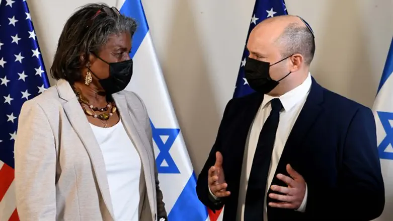 בנט עם השגרירה