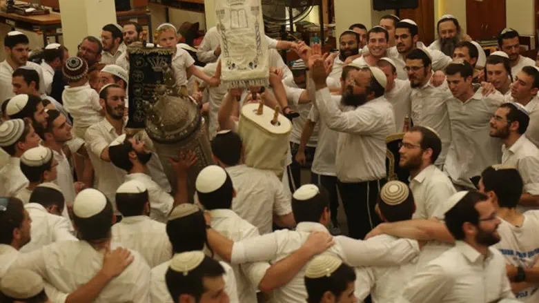 הקפות שניות בישיבת מעלה אליהו בתל אביב