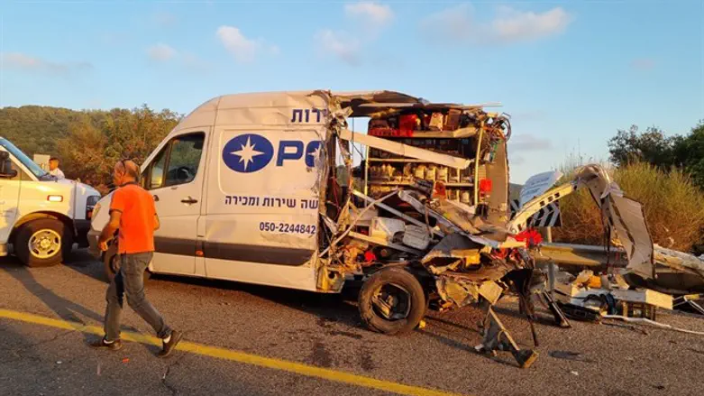 Фургон, попавший в смертельное ДТП