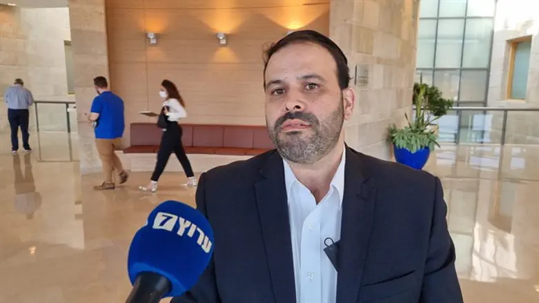 ינון אזולאי