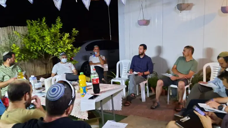 לימוד אמונה בחבורה