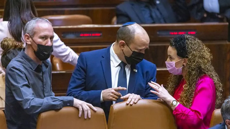 סילמן, בנט וטרופר במליאת הכנסת