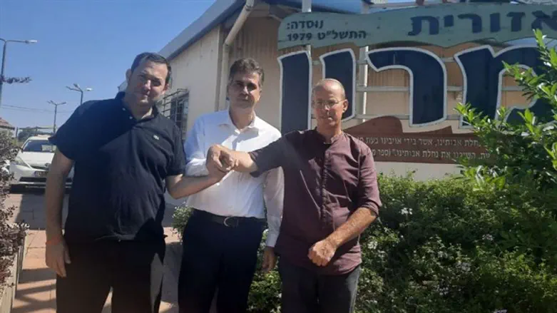 הישראלי, כהן ודגן