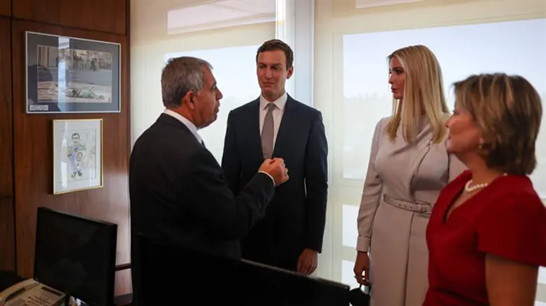 יו"ר הכנסת מיקי לוי עם ג'ארד קושנר