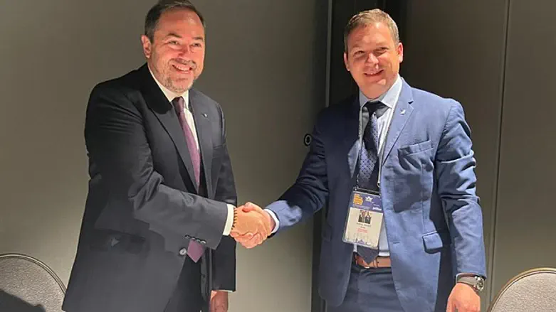 מנכ"ל אל על אביגל שורק ומנכ"ל רויאל אייר מרוקר אדו אבדלחמיד