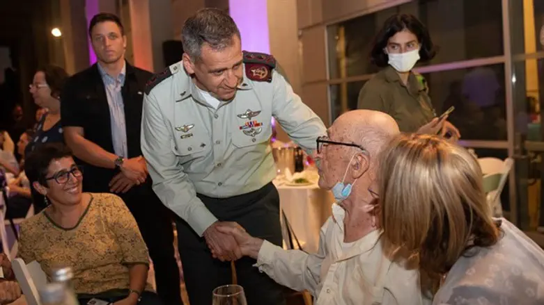 אביב כוכבי במרכז רבין, השבוע