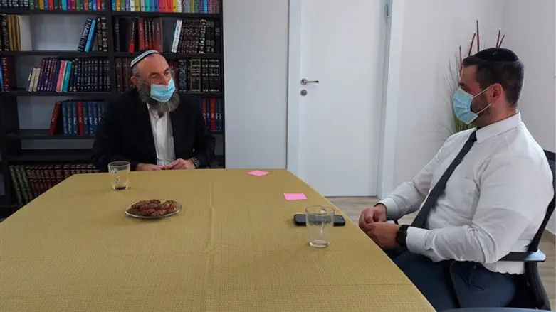 הרב מוטי באלה והרב מנחם פרל