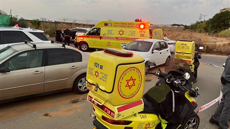 Assassination at the entrance to a synagogue