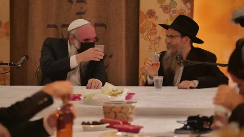 ההתוועדות עם הרב יהושע ויצחק שפירא