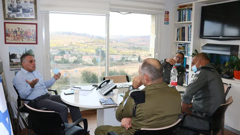 הבכירים בלשכתו של עודד רביבי