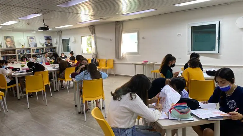 בית המדרש ליעלוי נשמת אוריה עמר ז"ל