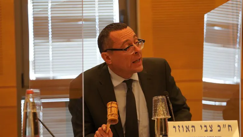 ח"כ צבי האוזר