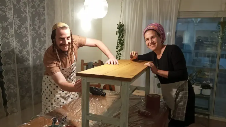 בונים זוגיות ביחד. מאיר שרפר ואשתו.