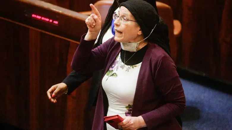 אורית סטרוק זועמת על עופר כסיף