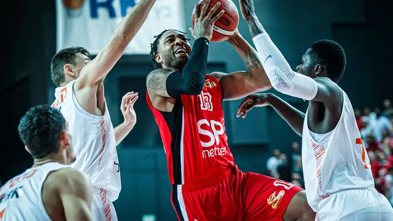 יאנג הערב מול ראשל"צ. ניצחון ראשון העונה להפועל