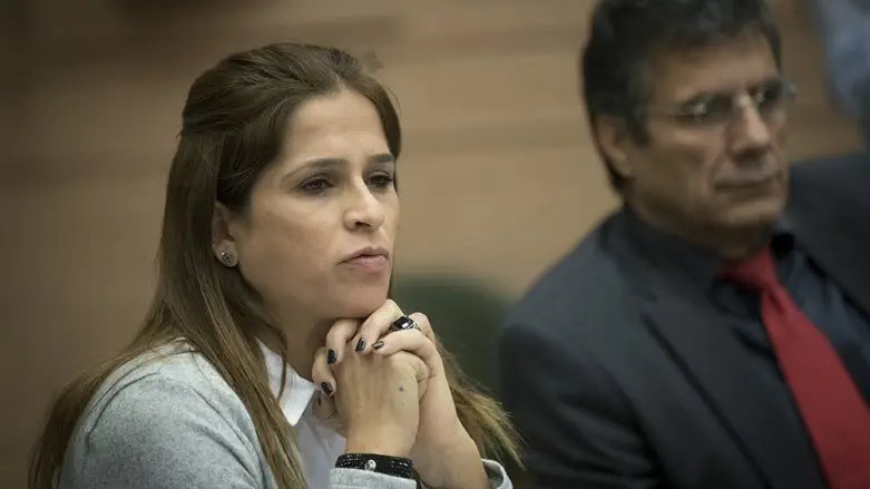 מירב בן ארי