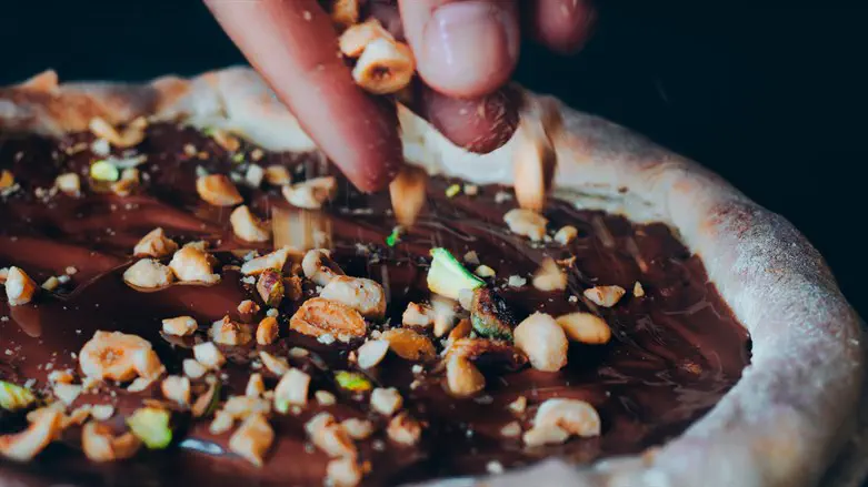 פיצת שוקולד טבעונית