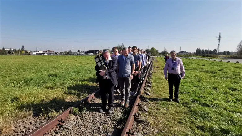 תלמידי ישיבת הכותל במסע פולין