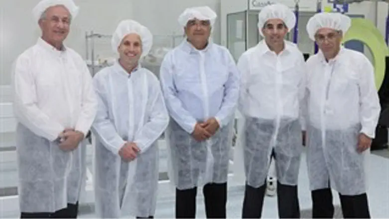 הבכירים בטקס הנוכה