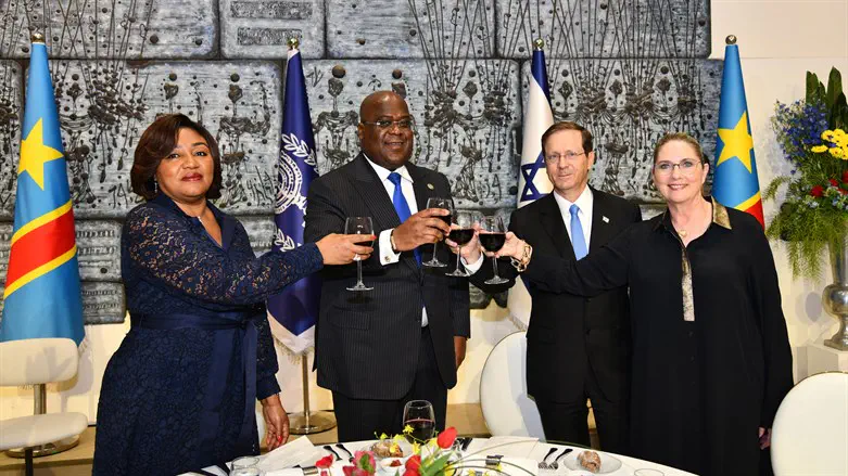 הארוחה הממלכתית