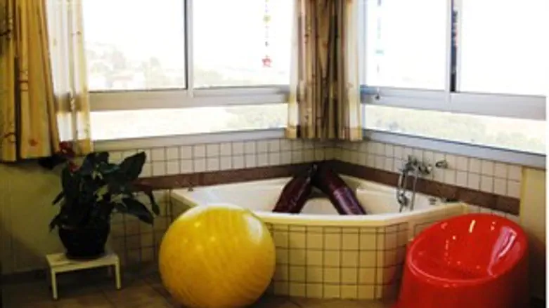 חדר לידה טבעי