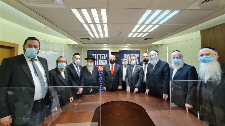 ישיבת סיעת יהדות התורה בהשתתפות רה"מ נתניהו