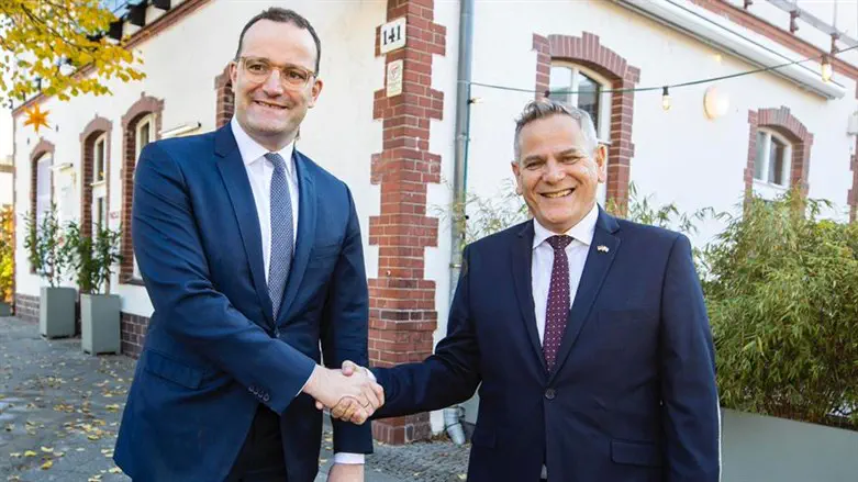 השר ניצן הורוביץ עם שר הבריאות הגרמני