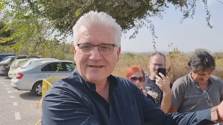 השר אלי אבידר