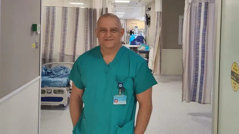  פרופ' רונן לקר