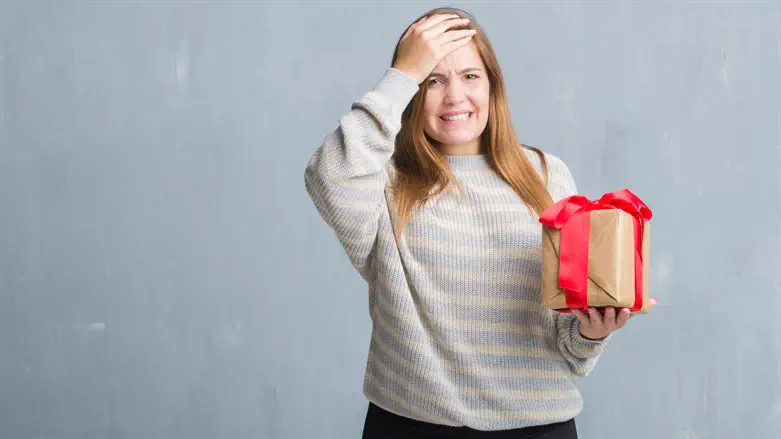 מה עושים עם מתנה מהאקס?