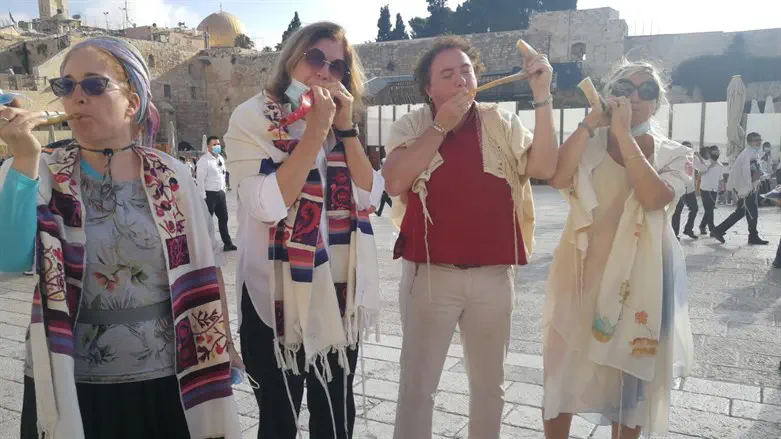 נשות הכותל. ארכיון