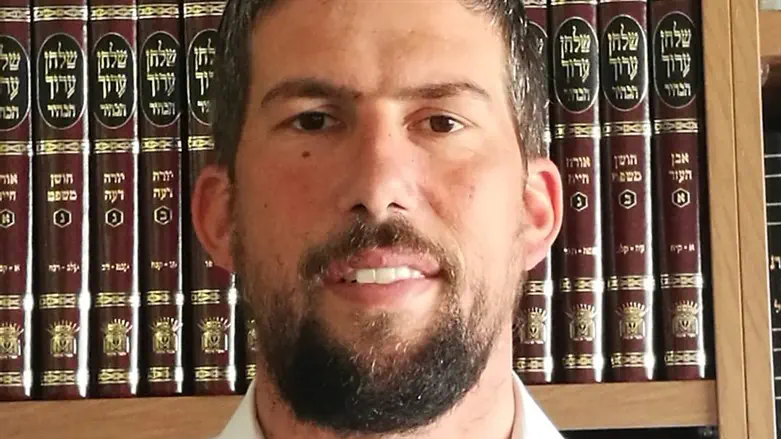 הרב אבי שיש